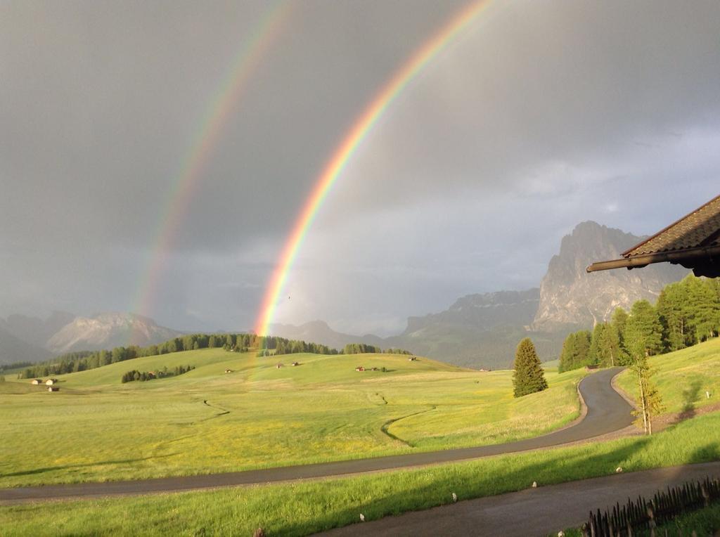 Garni Toni Hotell Ortisei Exteriör bild
