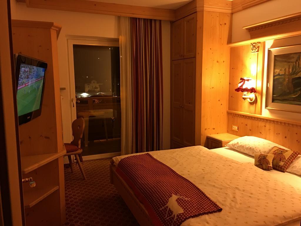 Garni Toni Hotell Ortisei Exteriör bild