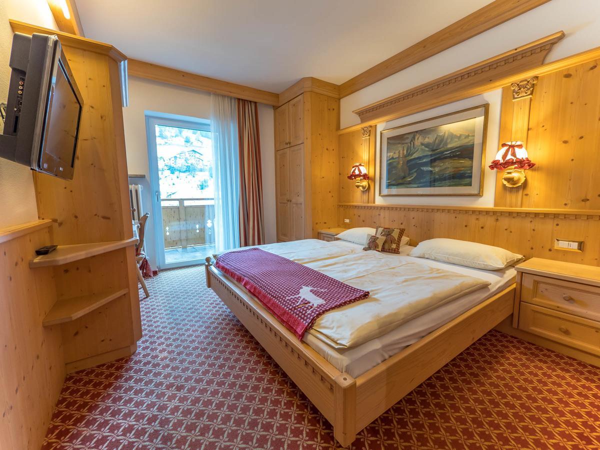 Garni Toni Hotell Ortisei Exteriör bild